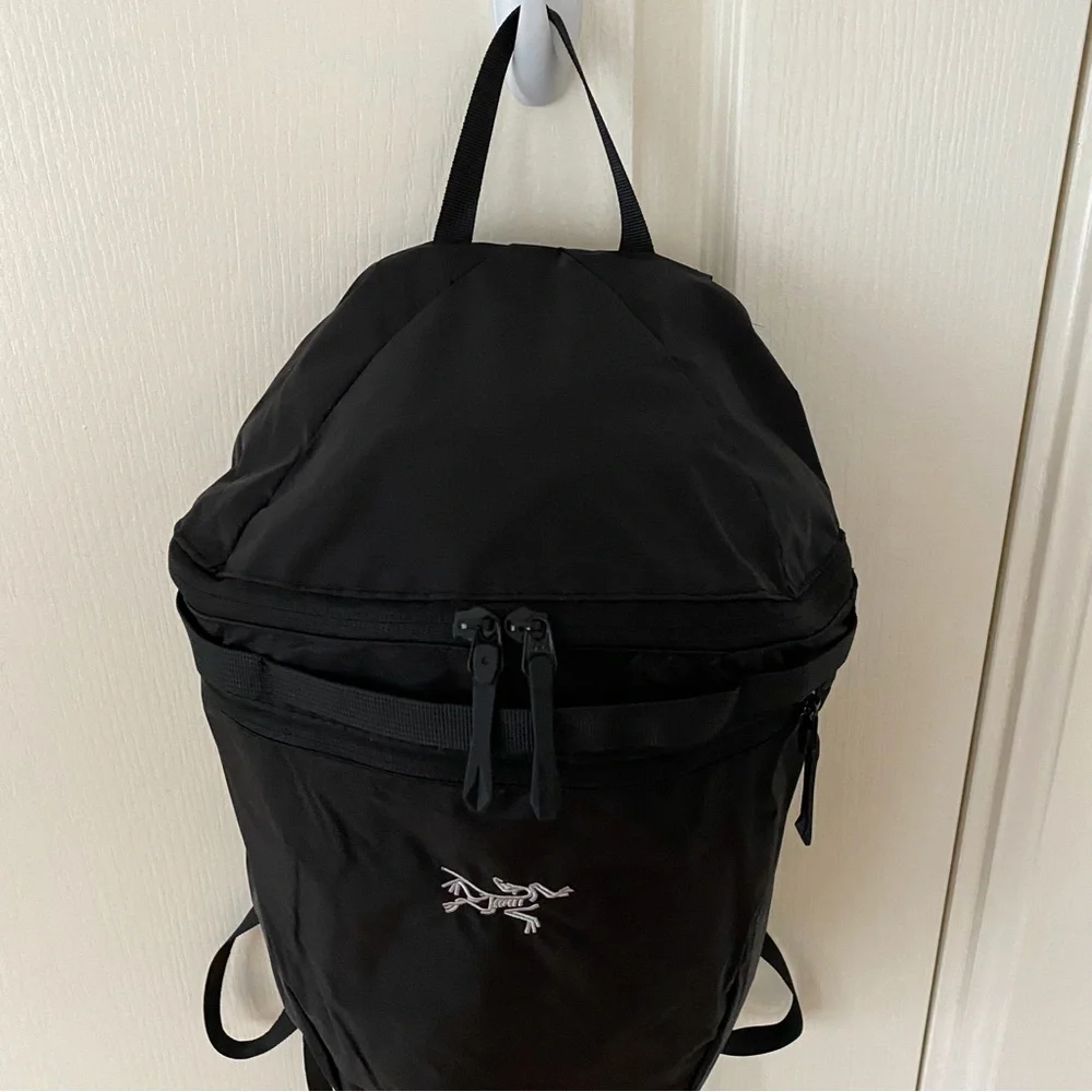 NWOT Arc'teryx Heliad 15 Lightweight Compact Outdoor Black Nylon Backpack
